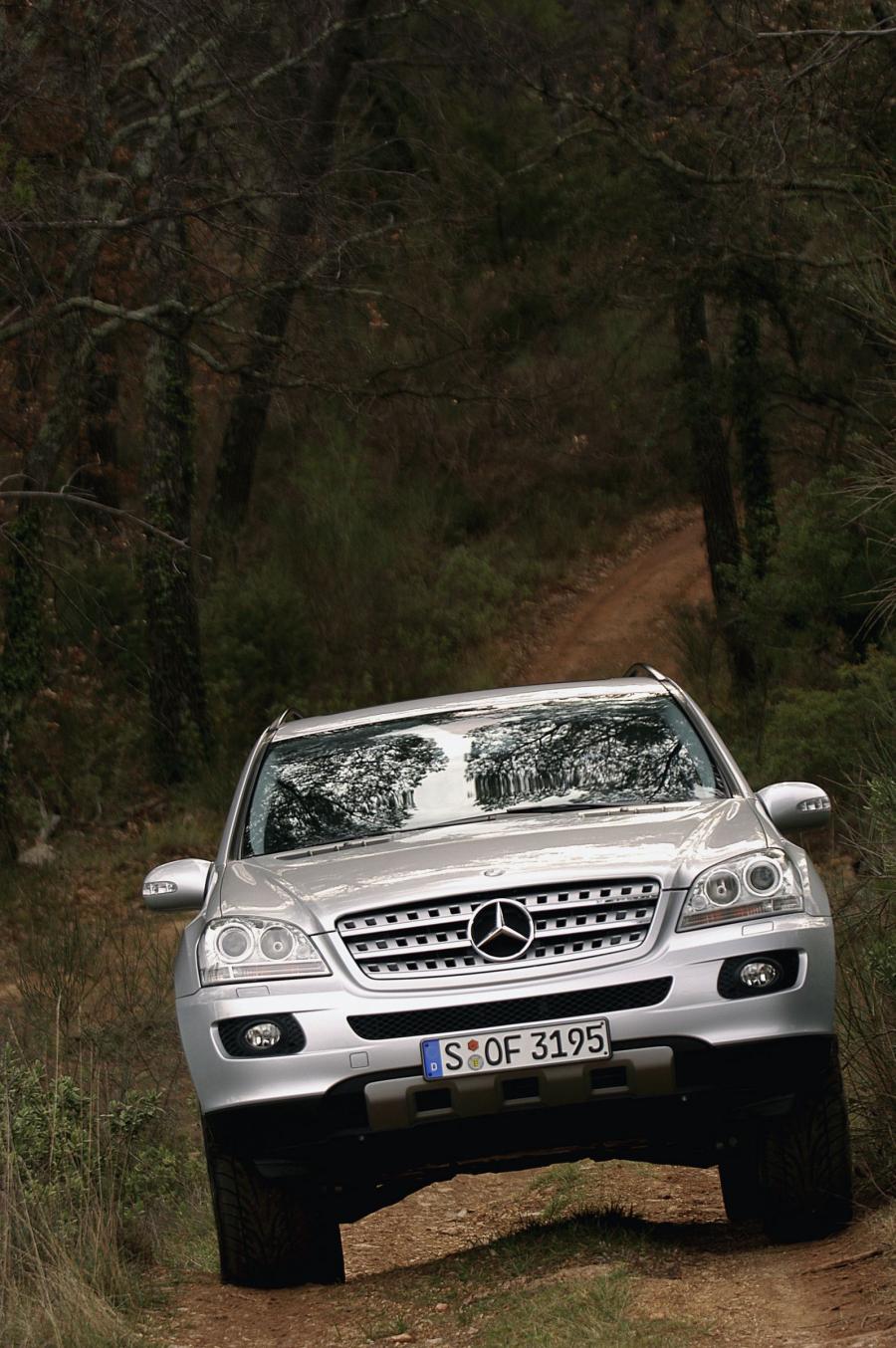  Mercedes-Benz ML-Class 2006 года  (фото 168 из 400)